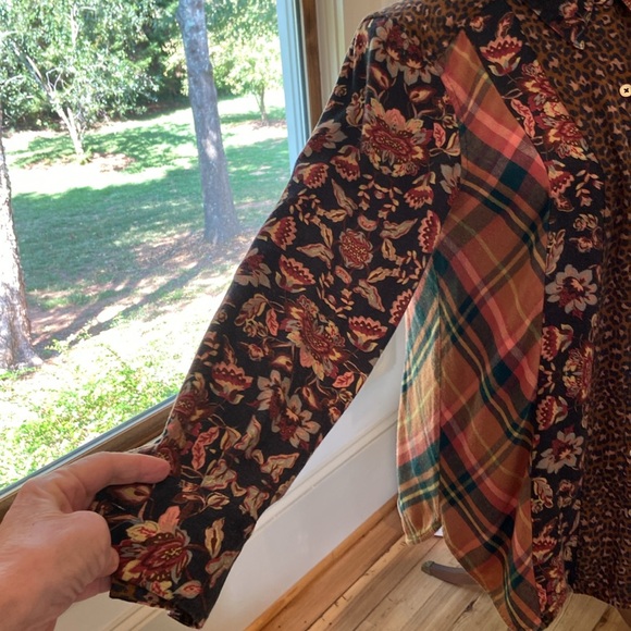 Soft Surroundings Icon Print Mix Tunic Shirt Black Thrush Sz M - Picture 4 of 9